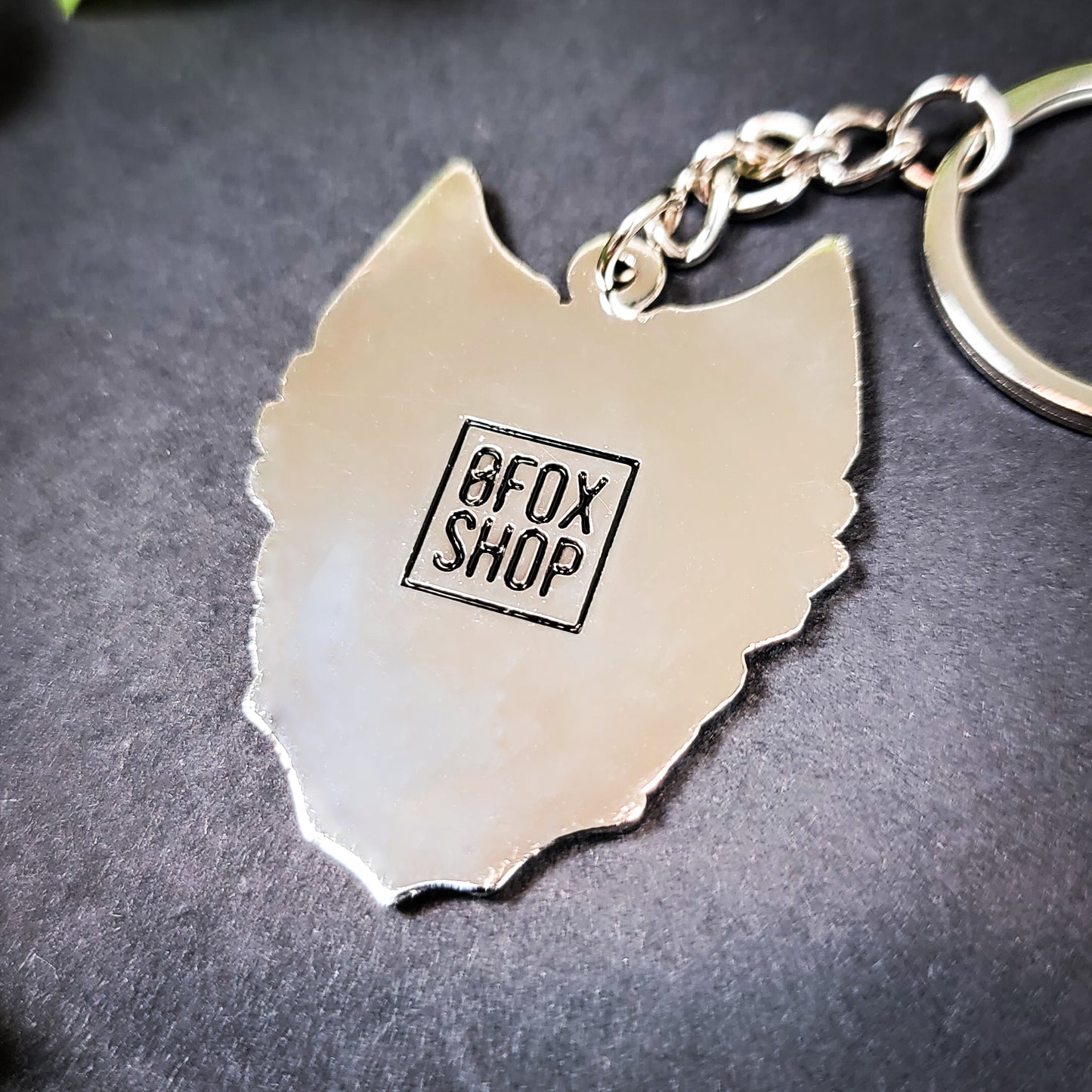 WORLD TOUR METAL KEY-CHAIN