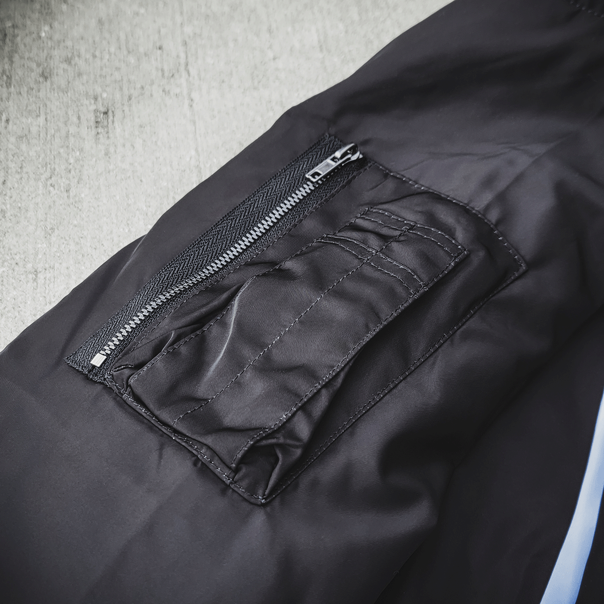 W-01F BOMBER WINDBREAKER JACKET