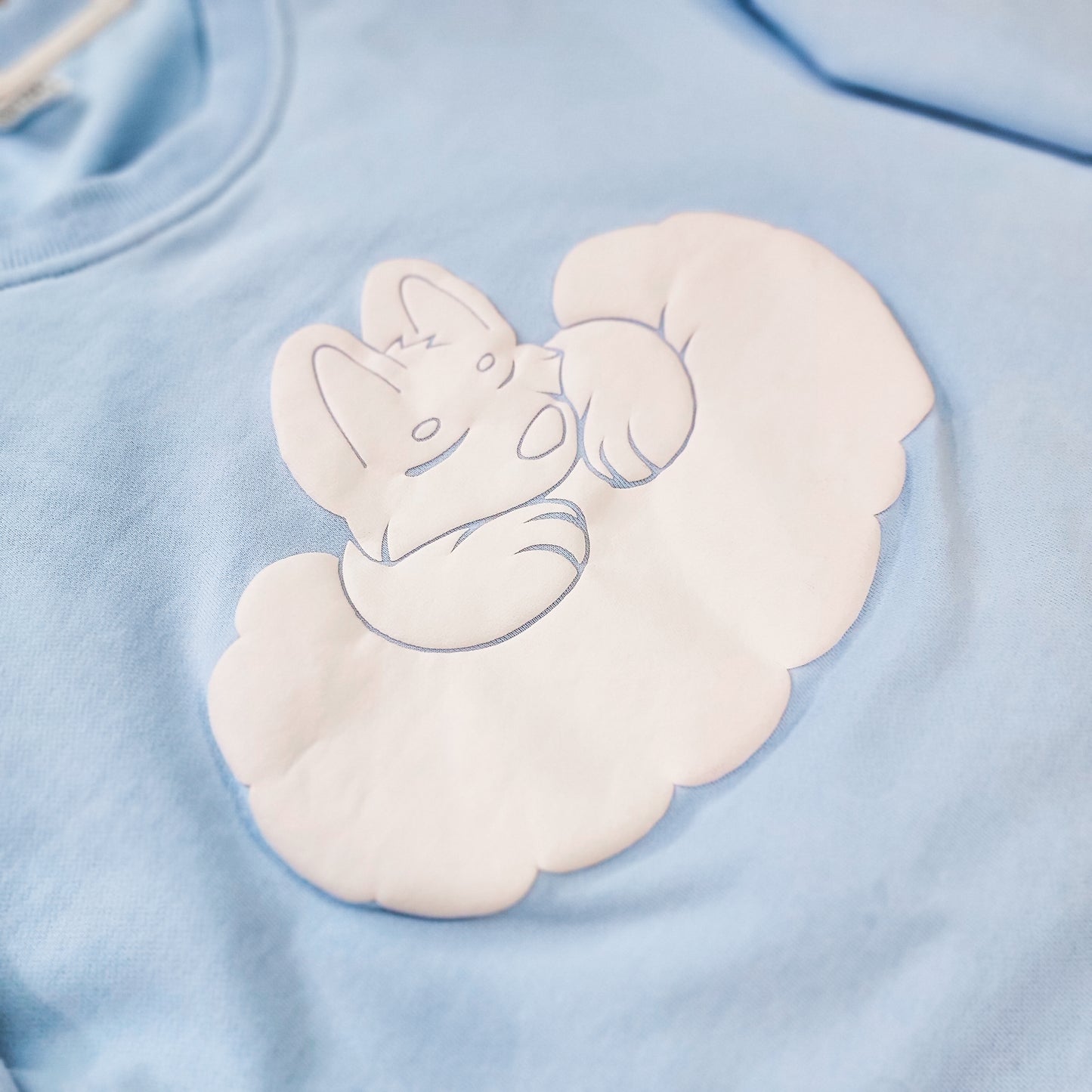 (FINAL STOCK) FLUFFY CLOUD CREWNECK