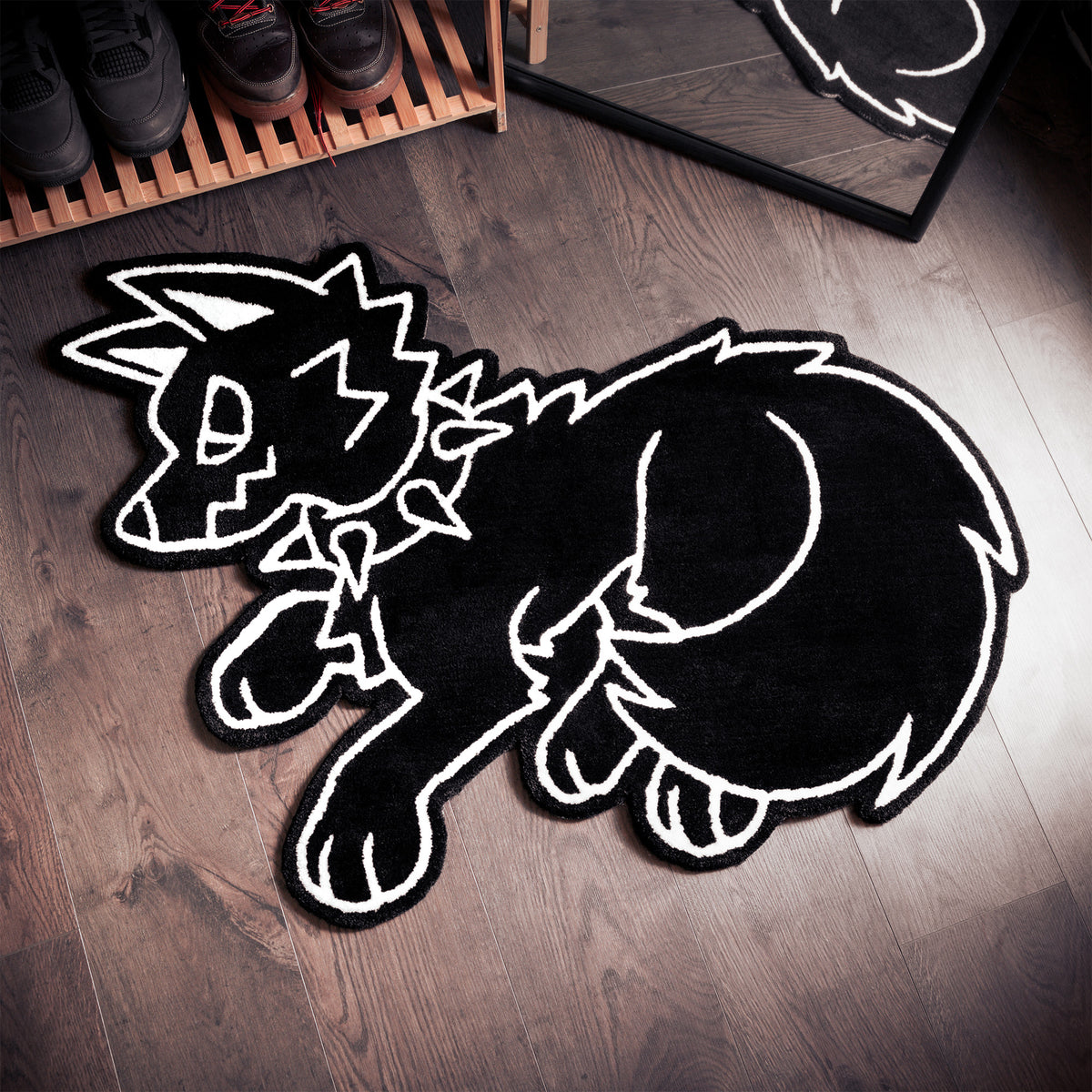 LIMITED EDITION NOIR WOLF ACCENT RUG