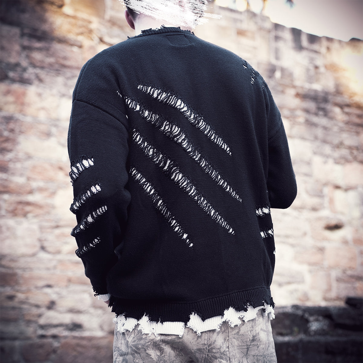 CLAWED SWEATER - BLACK – 0 Fox Shop