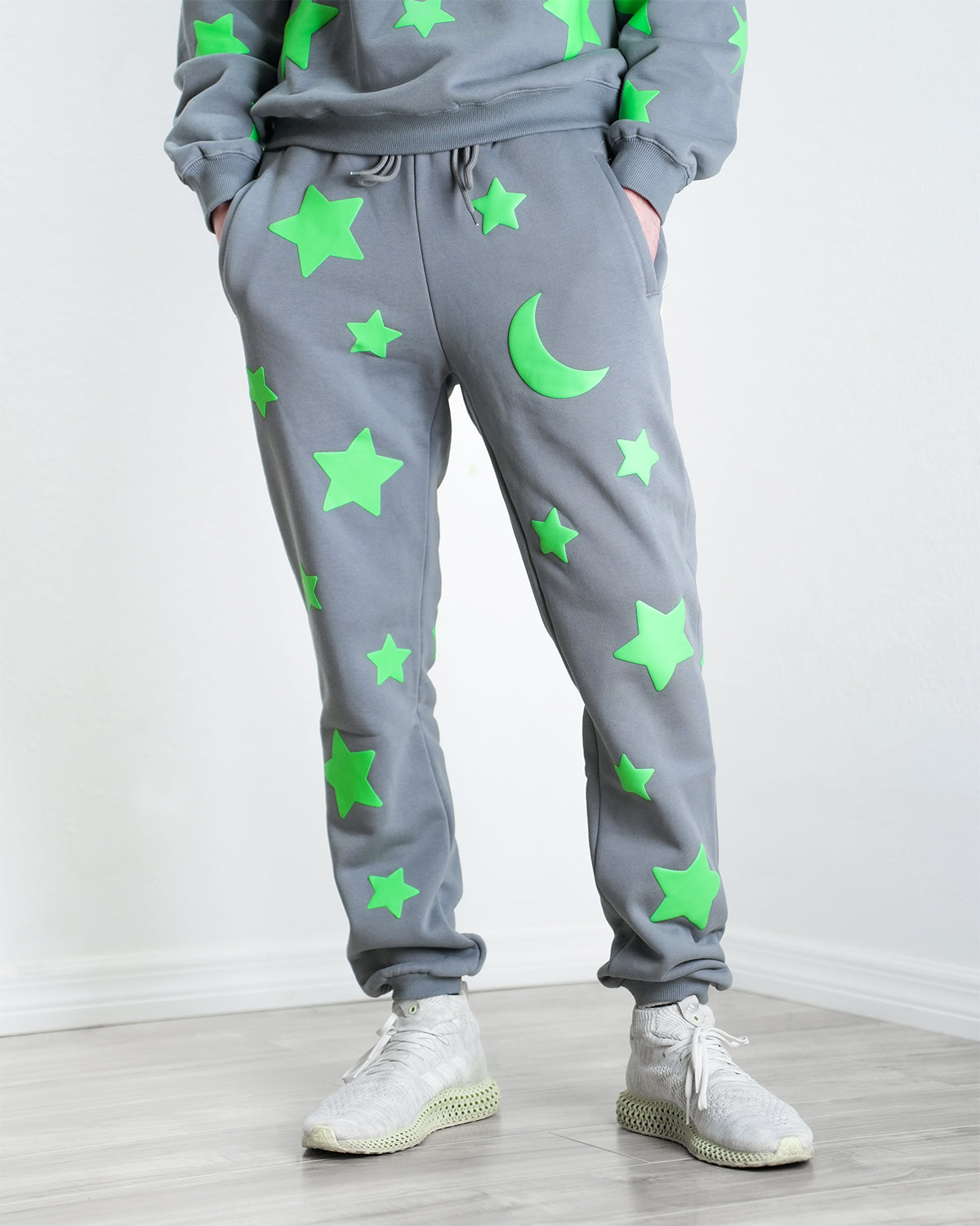 GLOW STARS SWEATPANTS