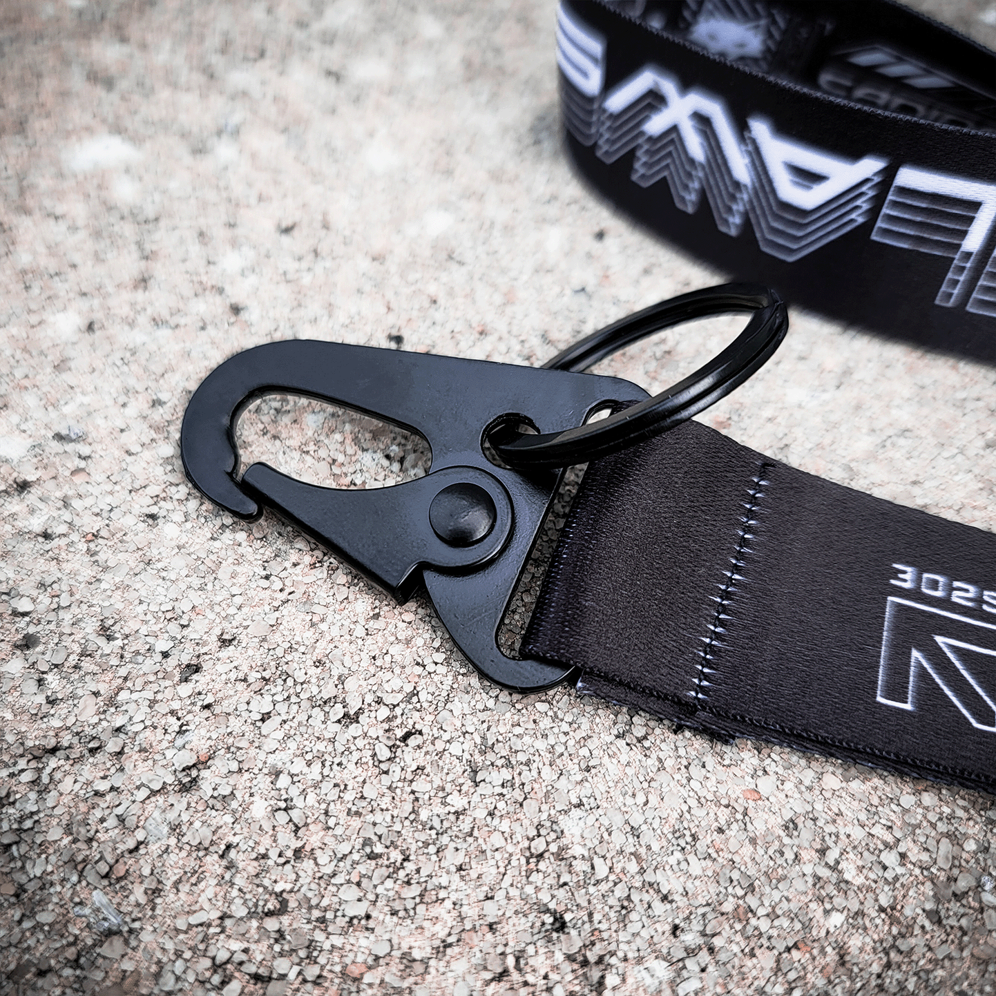 W-01F BLACK LANYARD