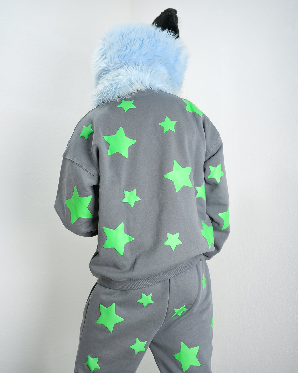 GLOW STARS CREWNECK SWEATSHIRT